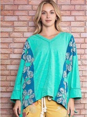Blue Velvet Oversized Boho Floral Patch Top in Aqua Size Medium